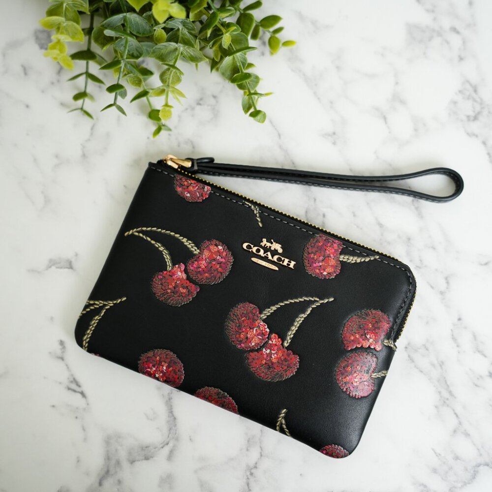 COACH CDF05 Corner Zip Wristlet With Cherry Print Smooth Leather Black Multi